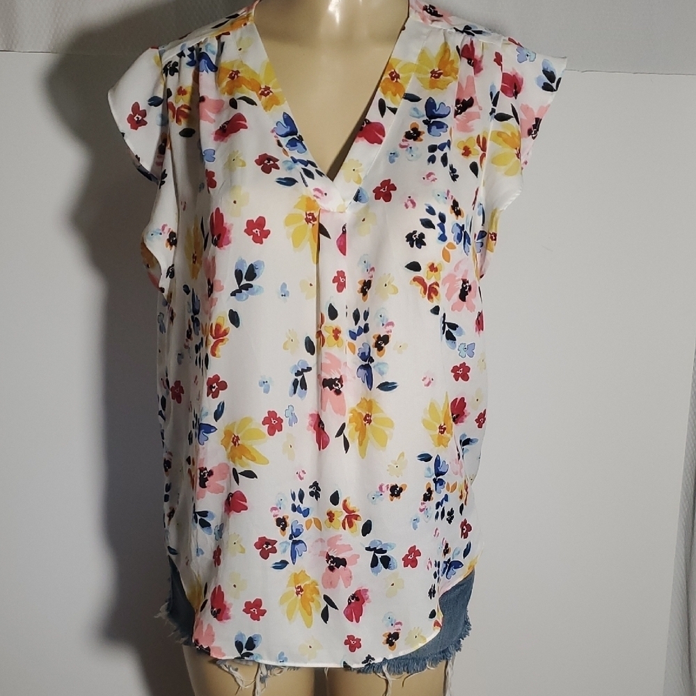 Chaus New York Floral V-Neck Women Top Blouse Size M